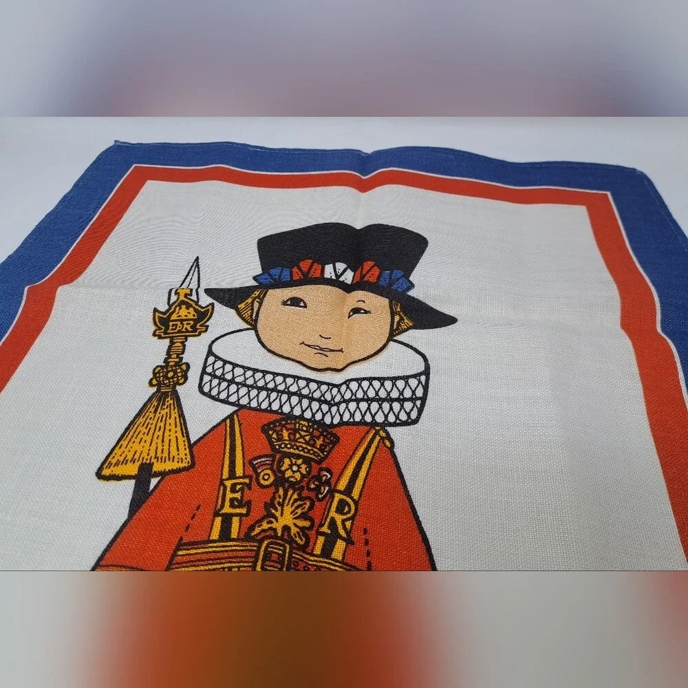 Warderlet by Ulsters Weavers Irish Linen Tea Towel London England  30 x 18.5